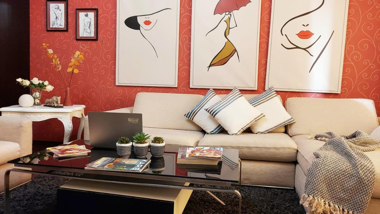Spacious Family-Friendly Apartment In The Heart Of Bllok Tirana Extérieur photo